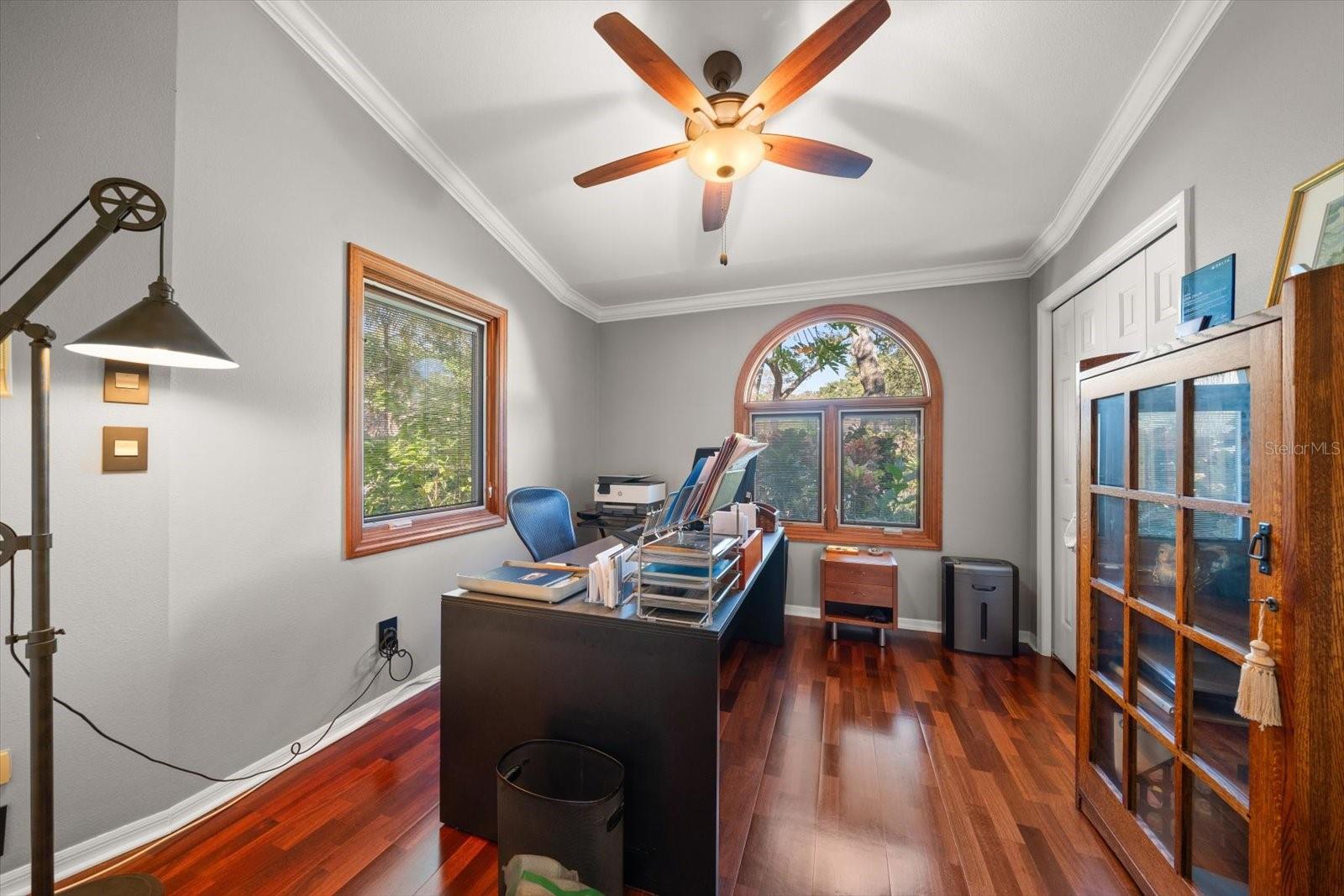 COUNTRY WOODS - Residential