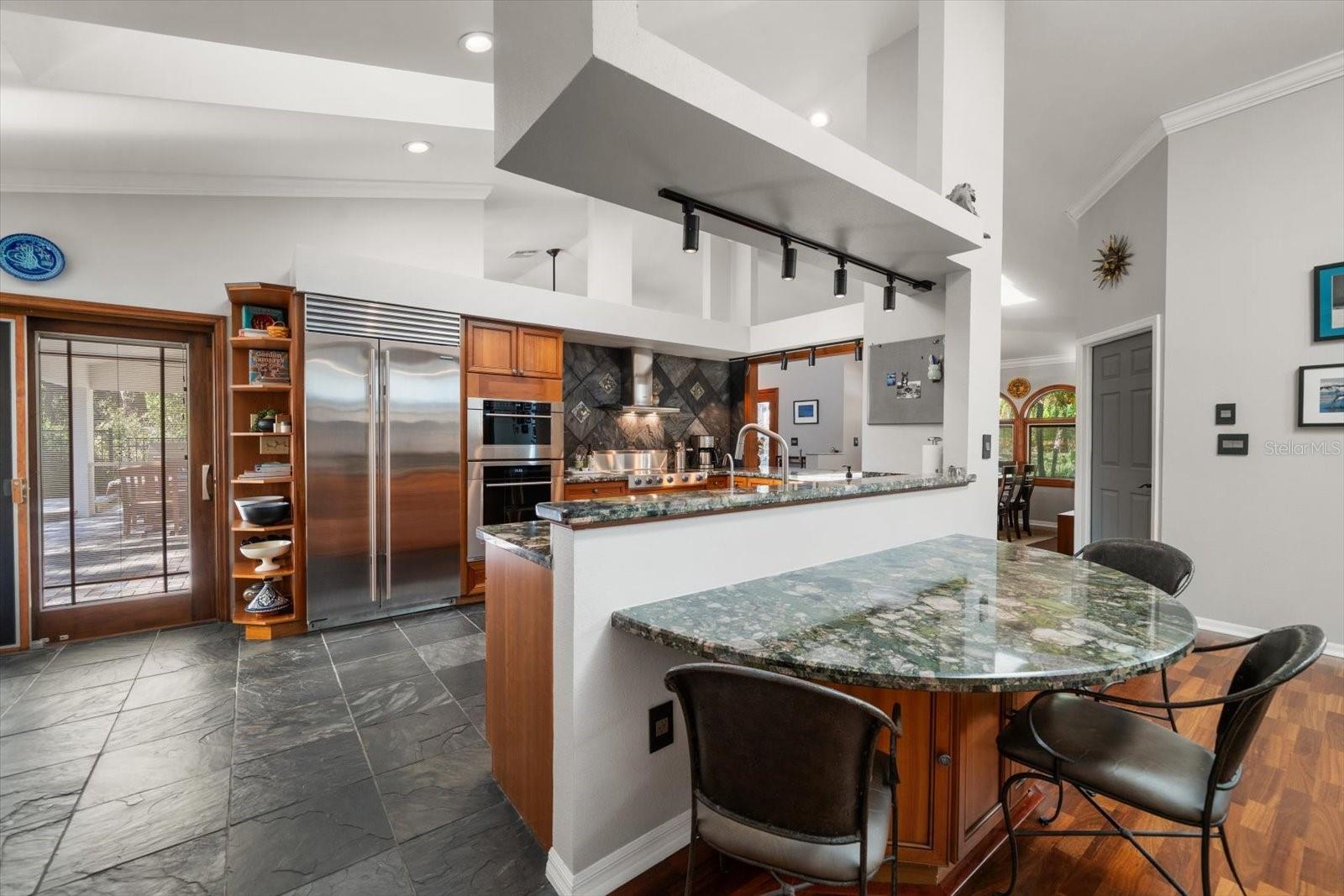 COUNTRY WOODS - Residential