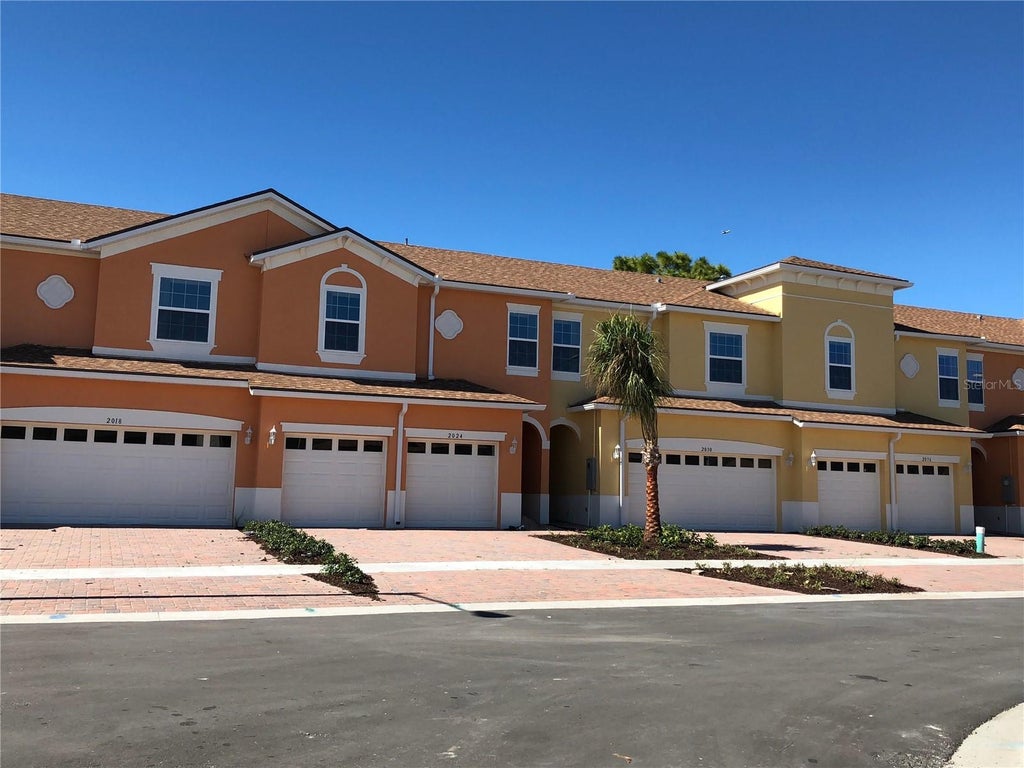 Photo of 2043 Royal Vista Court, Orlando, FL 32817 (MLS # O6441571)