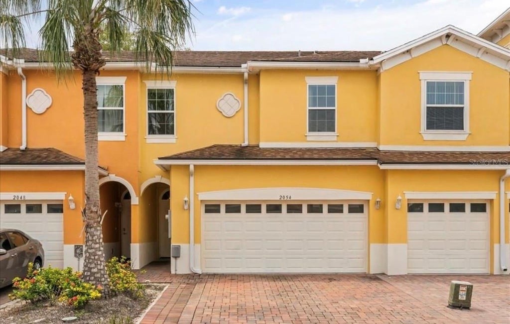 Photo of 2043 Royal Vista Court, Orlando, FL 32817 (MLS # O6441571)
