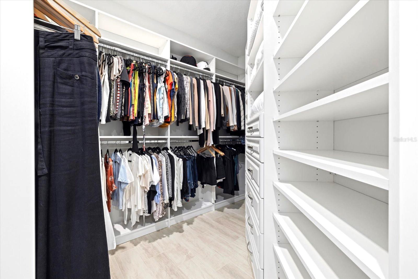 MANGROVE POINTE SUB - Residential