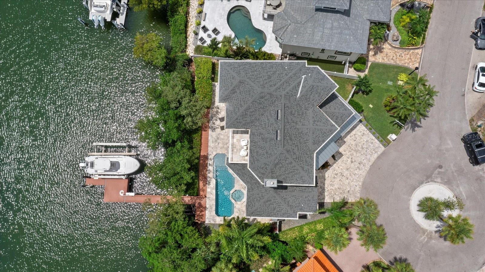 MANGROVE POINTE SUB - Residential