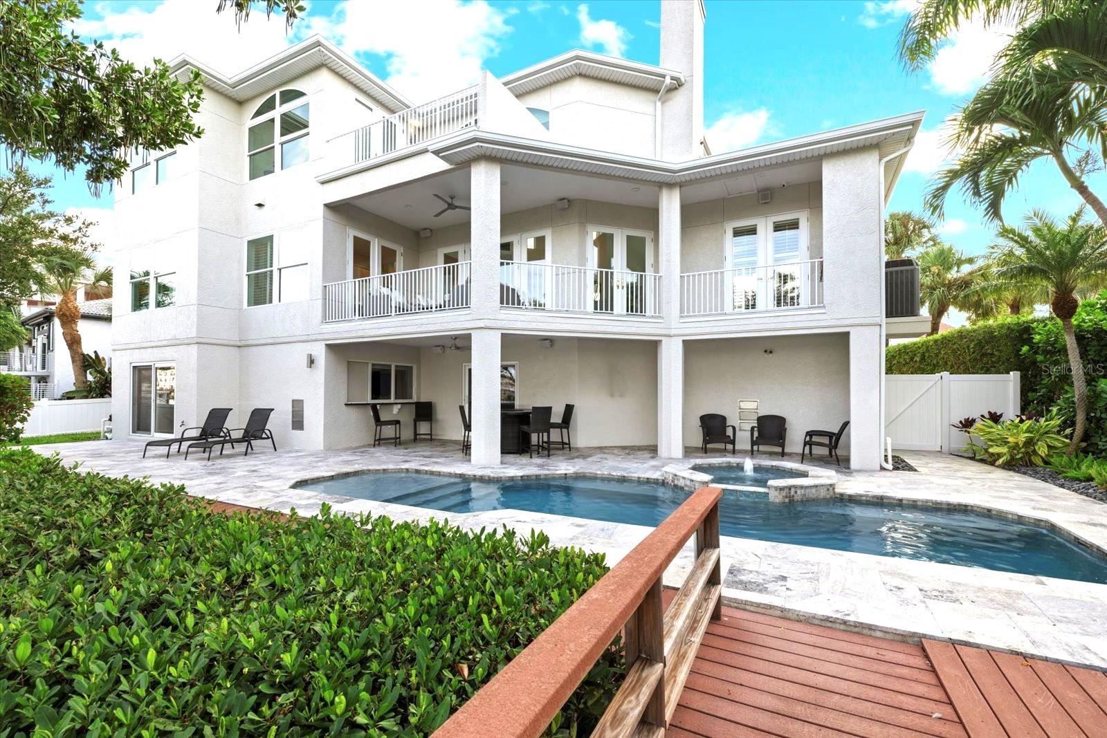 MANGROVE POINTE SUB - Residential