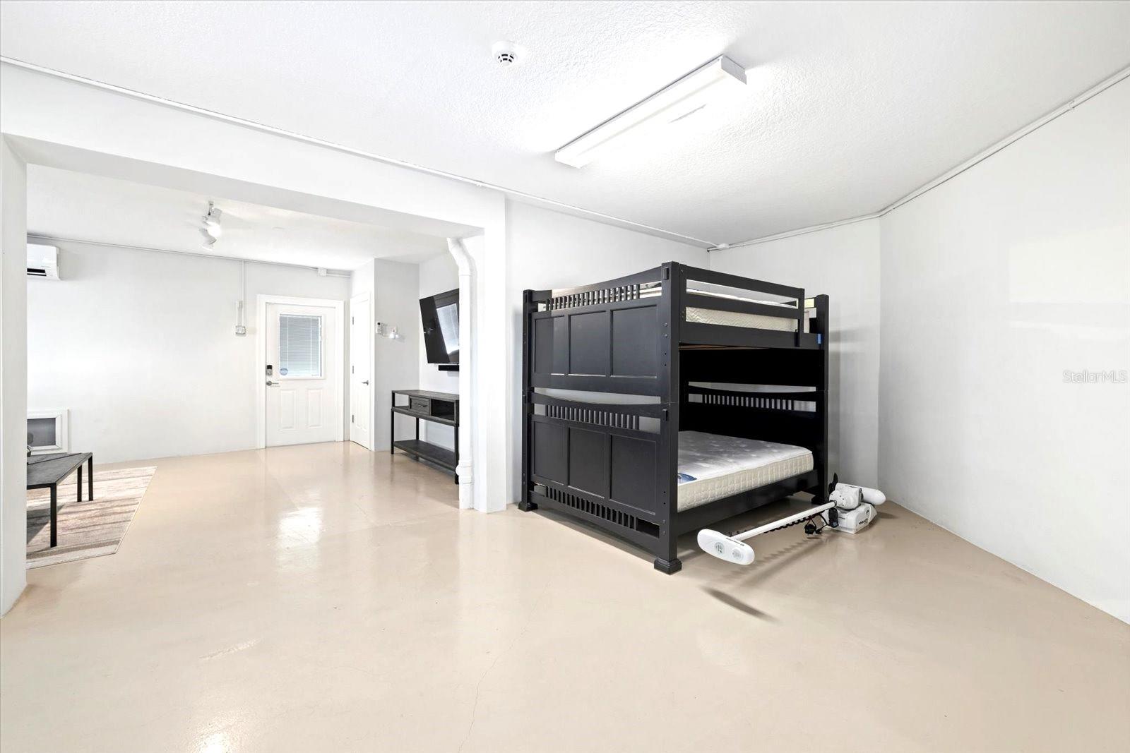 MANGROVE POINTE SUB - Residential