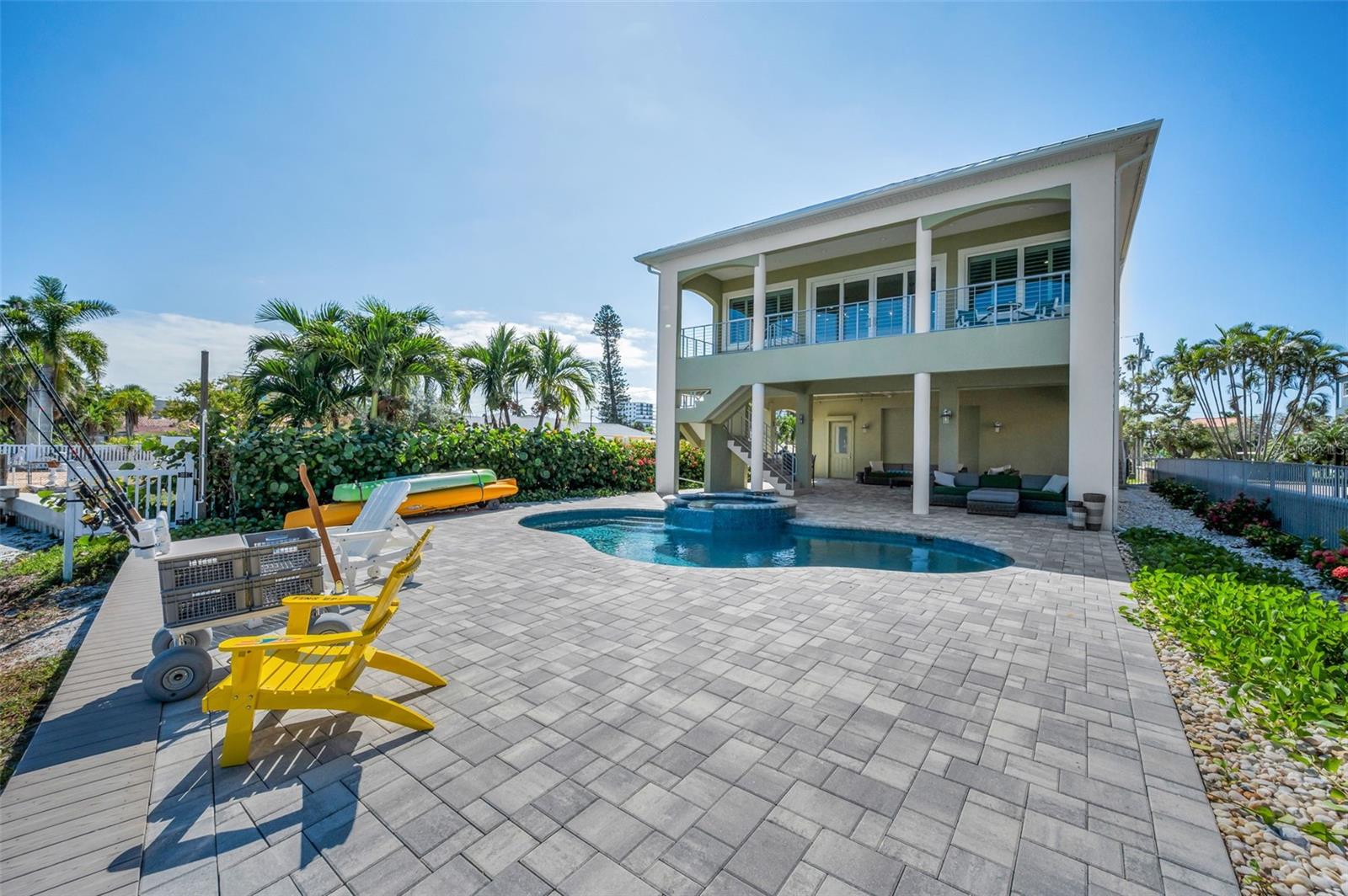 LONE PALM BEACH 4TH ADD - Residential