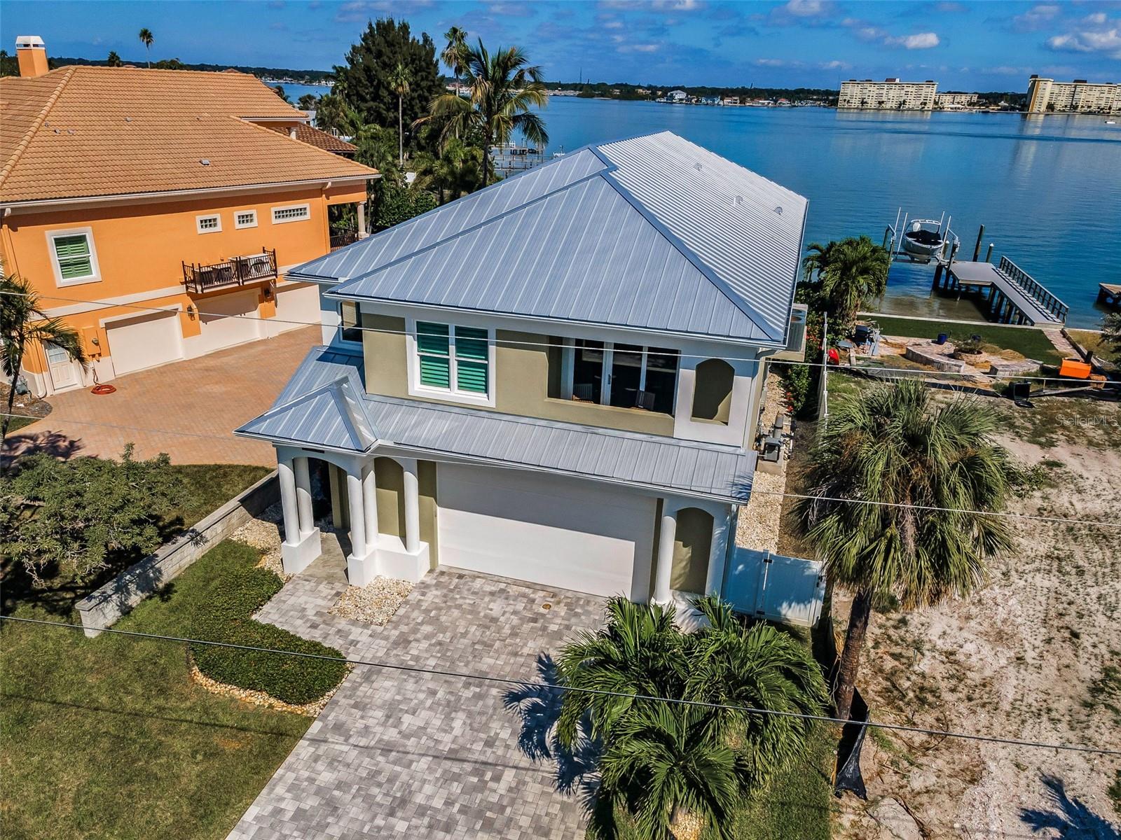 LONE PALM BEACH 4TH ADD - Residential