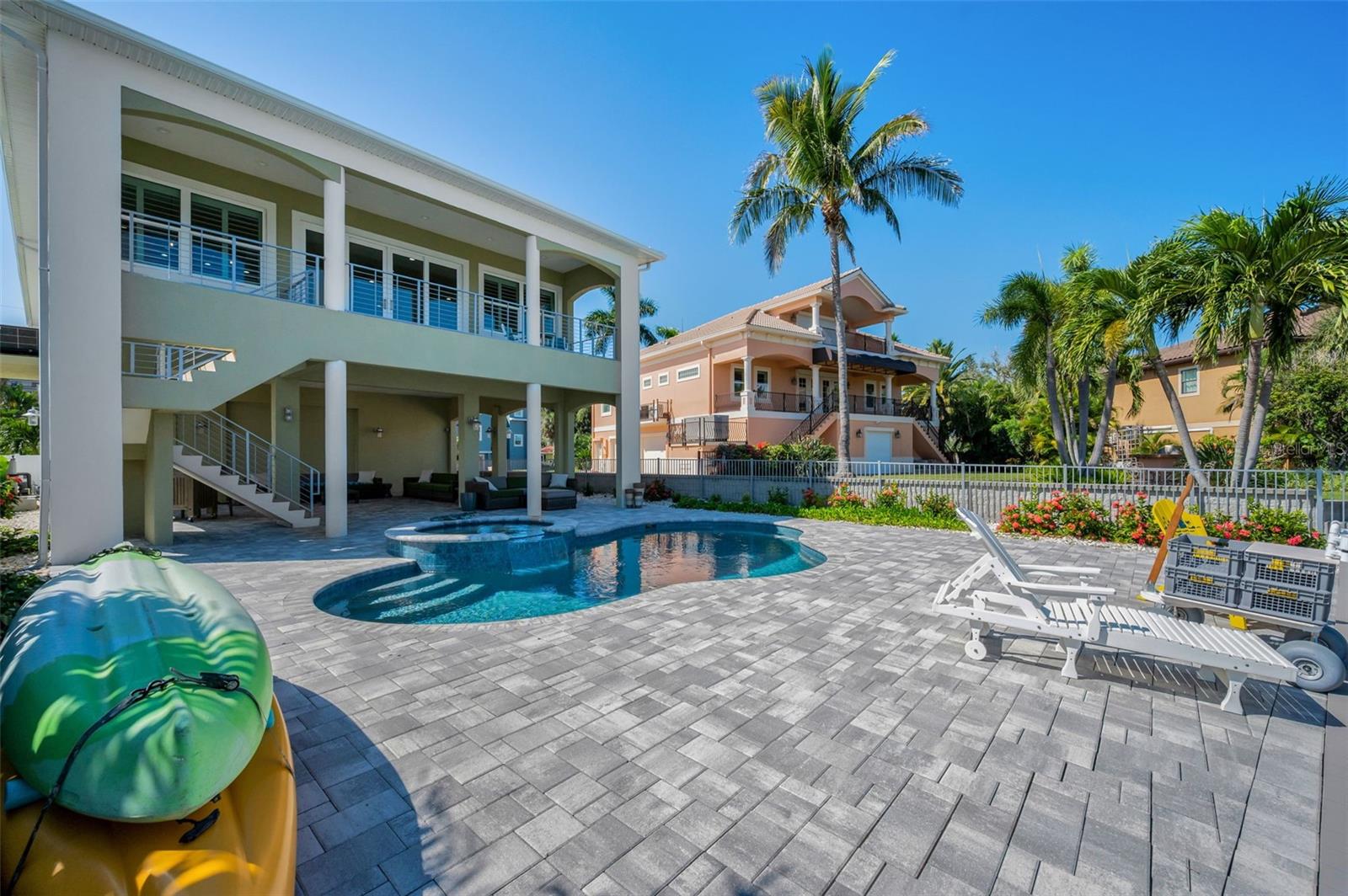 LONE PALM BEACH 4TH ADD - Residential