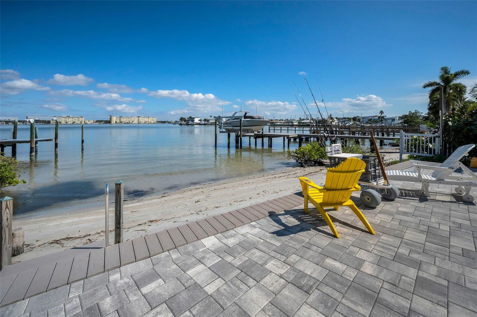 LONE PALM BEACH 4TH ADD - Residential