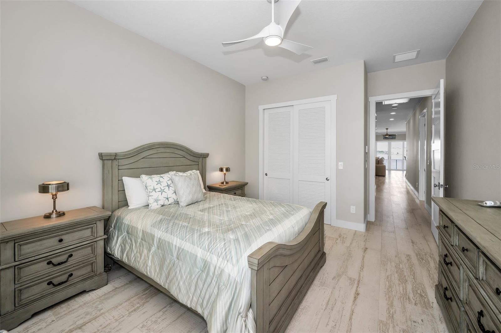 LONE PALM BEACH 4TH ADD - Residential