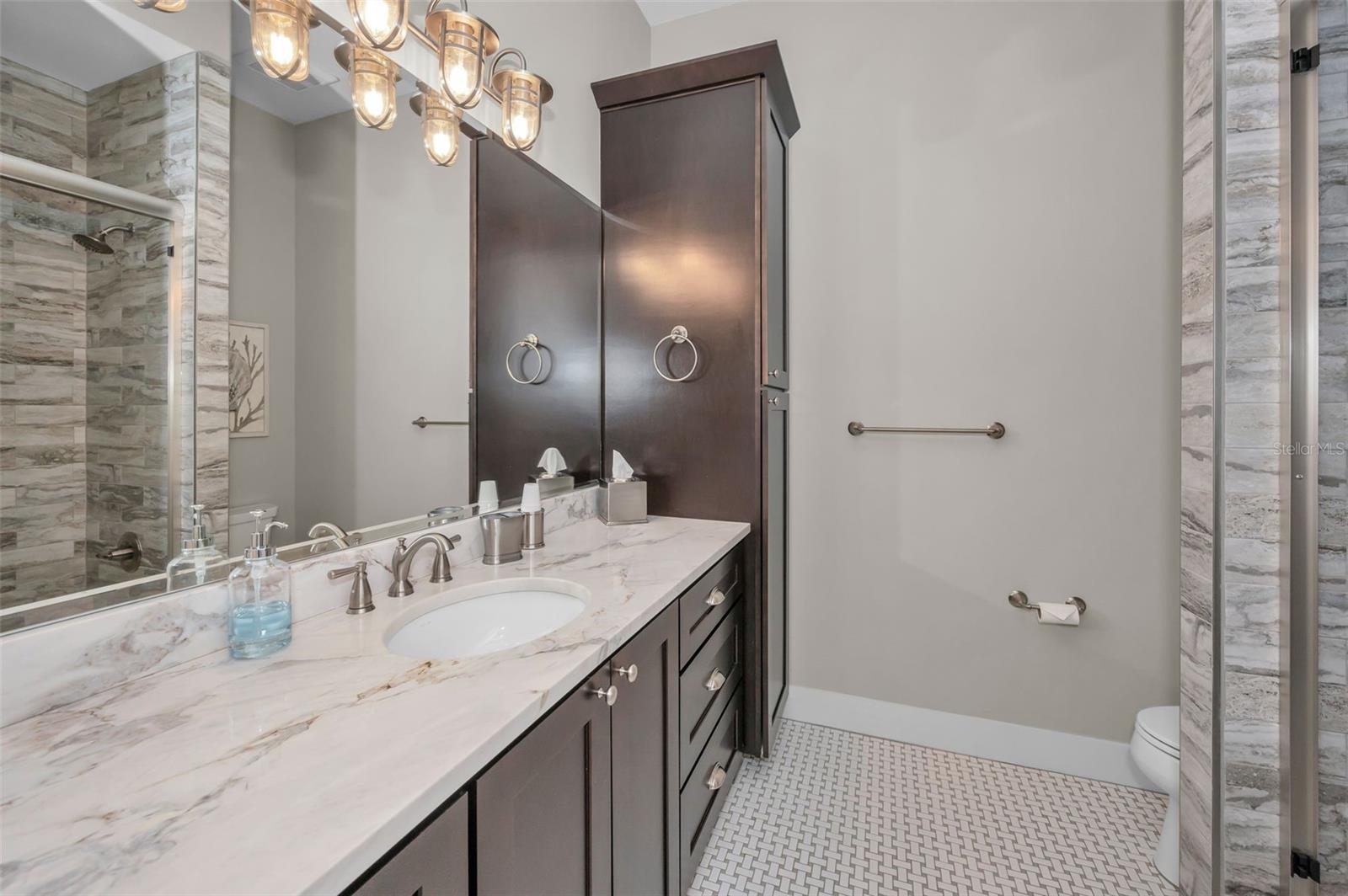 LONE PALM BEACH 4TH ADD - Residential