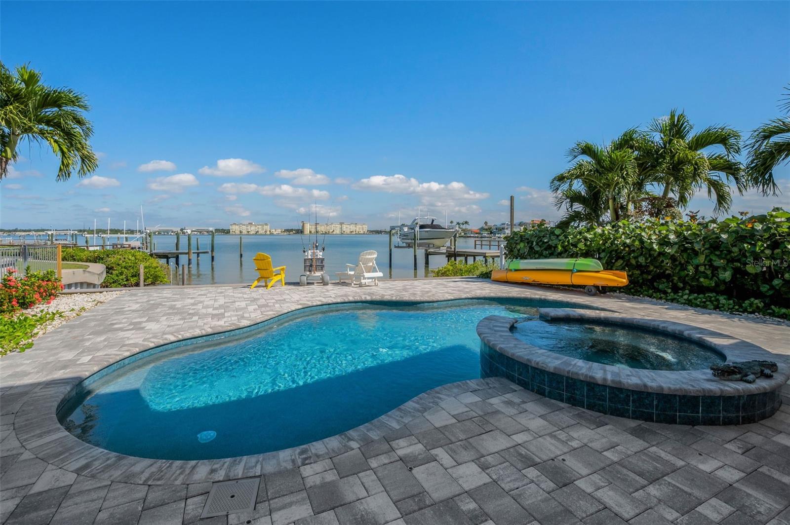 LONE PALM BEACH 4TH ADD - Residential