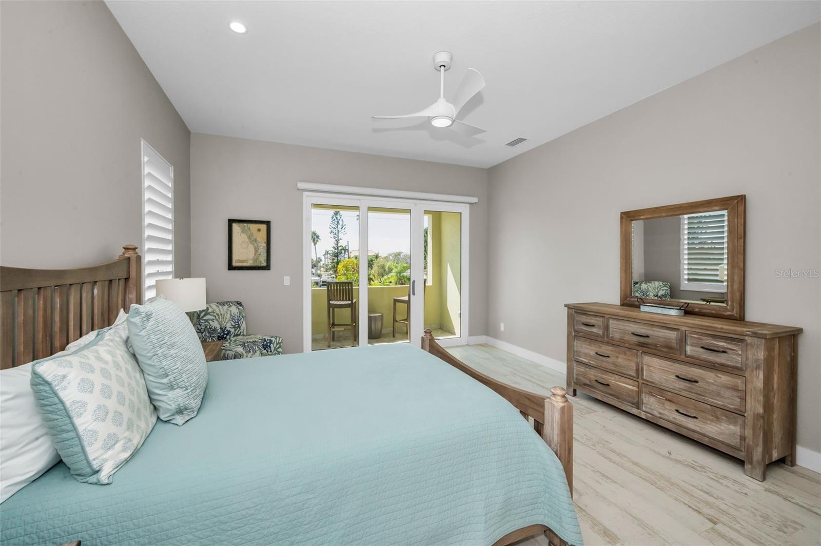 LONE PALM BEACH 4TH ADD - Residential