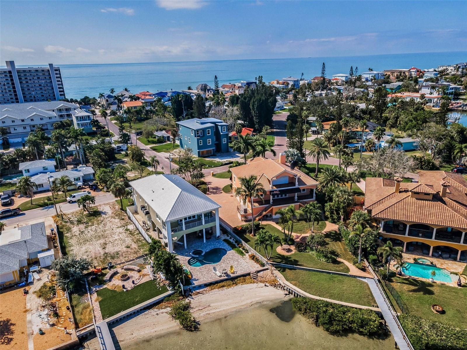 LONE PALM BEACH 4TH ADD - Residential