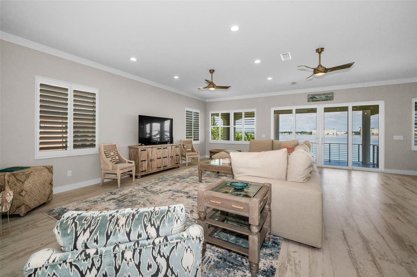 LONE PALM BEACH 4TH ADD - Residential