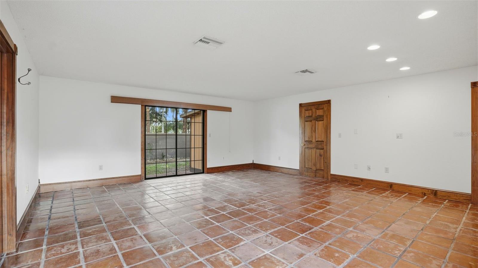 KOS-MAC REP - Residential