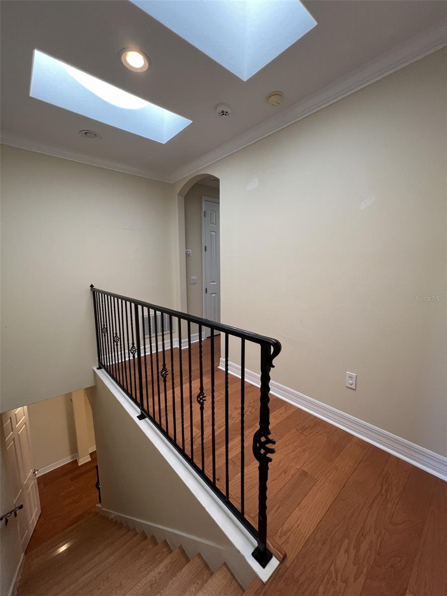 HANSEN MANOR TWNHMS - Residential Lease