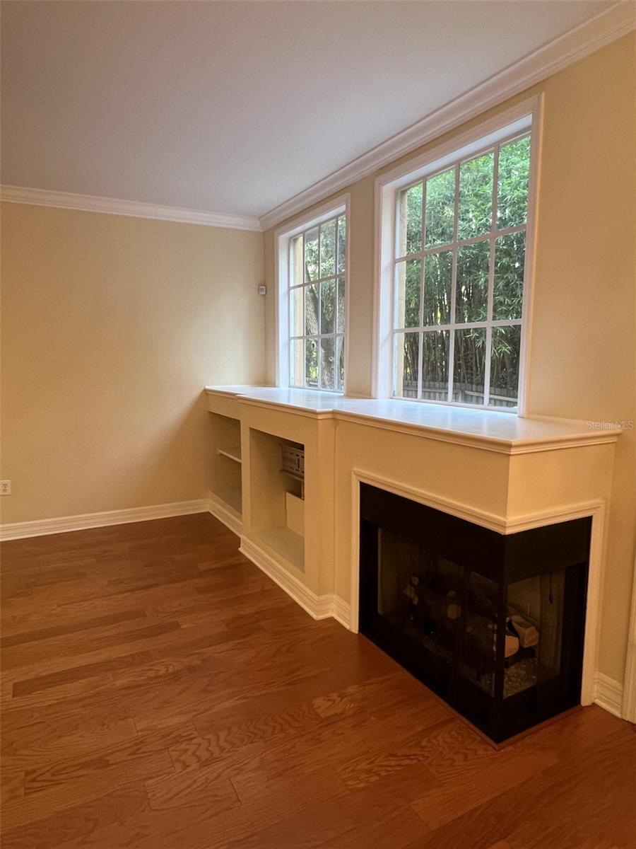 HANSEN MANOR TWNHMS - Residential Lease