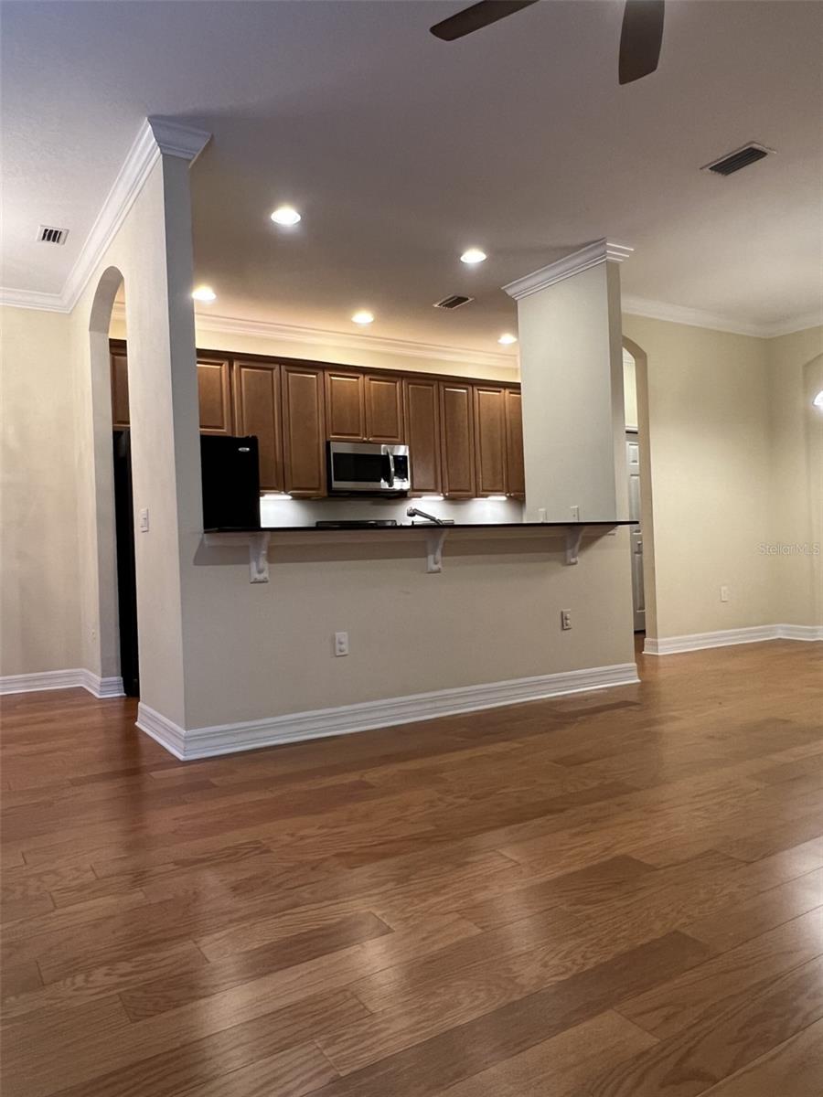 HANSEN MANOR TWNHMS - Residential Lease
