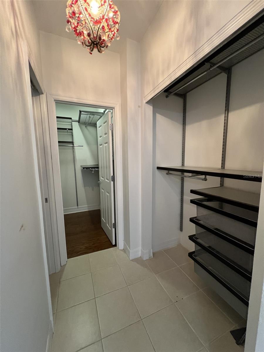 HANSEN MANOR TWNHMS - Residential Lease