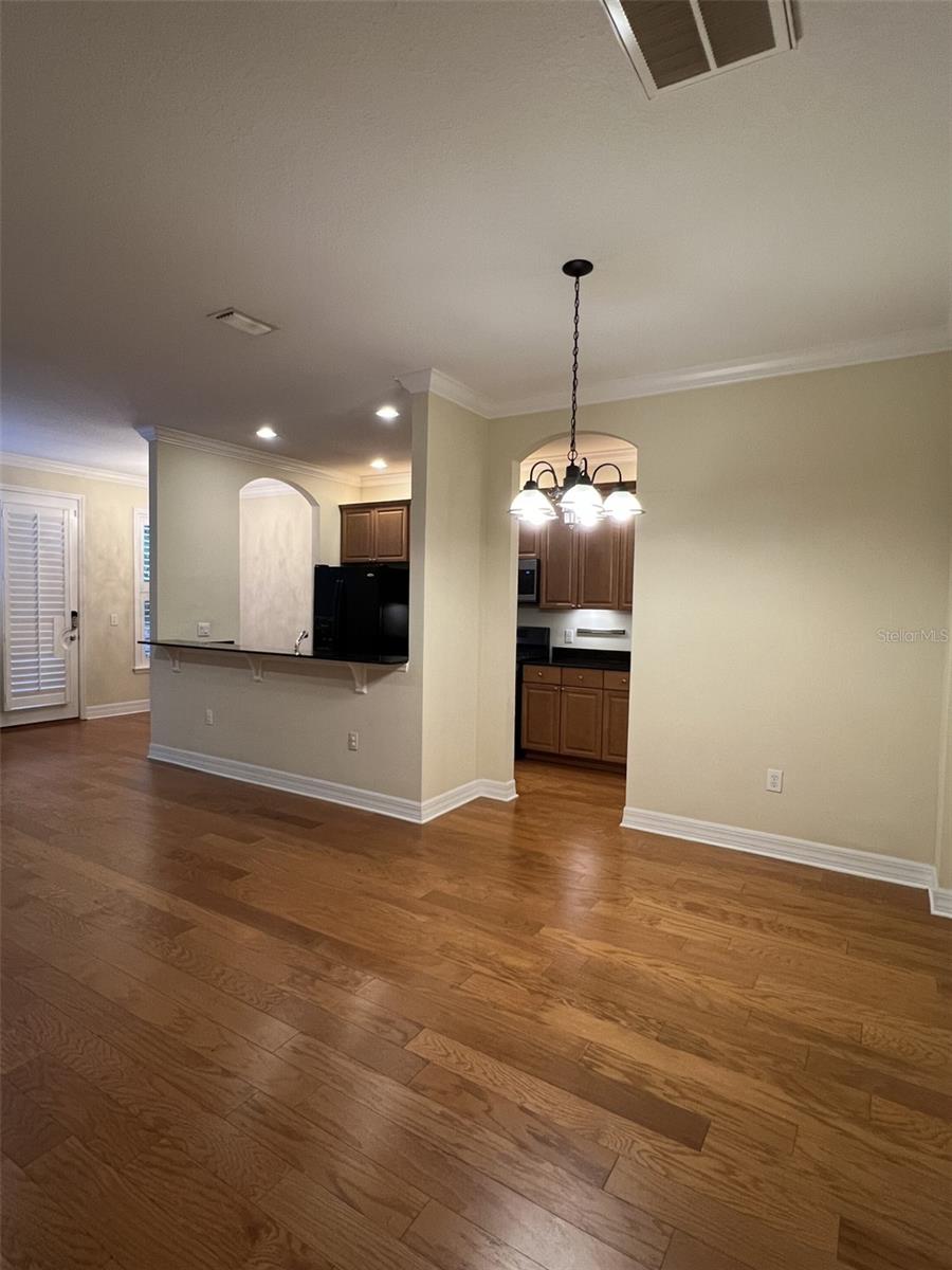 HANSEN MANOR TWNHMS - Residential Lease