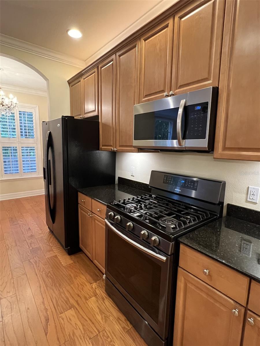 HANSEN MANOR TWNHMS - Residential Lease