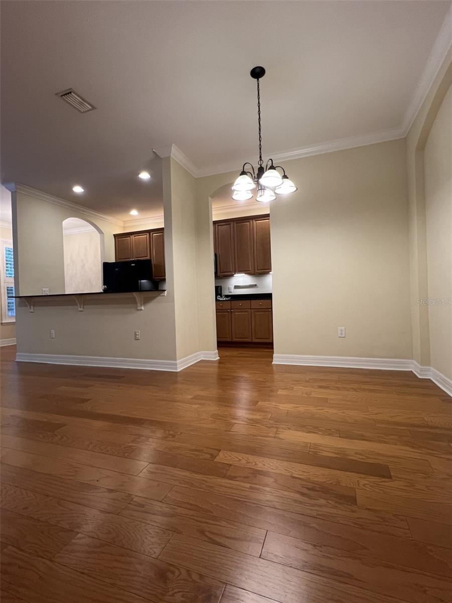HANSEN MANOR TWNHMS - Residential Lease