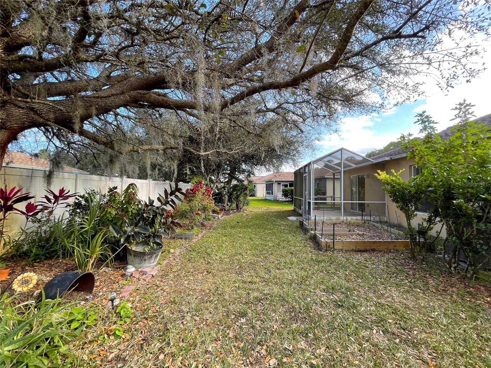 GRAND PRESERVE PH 01 - Residential