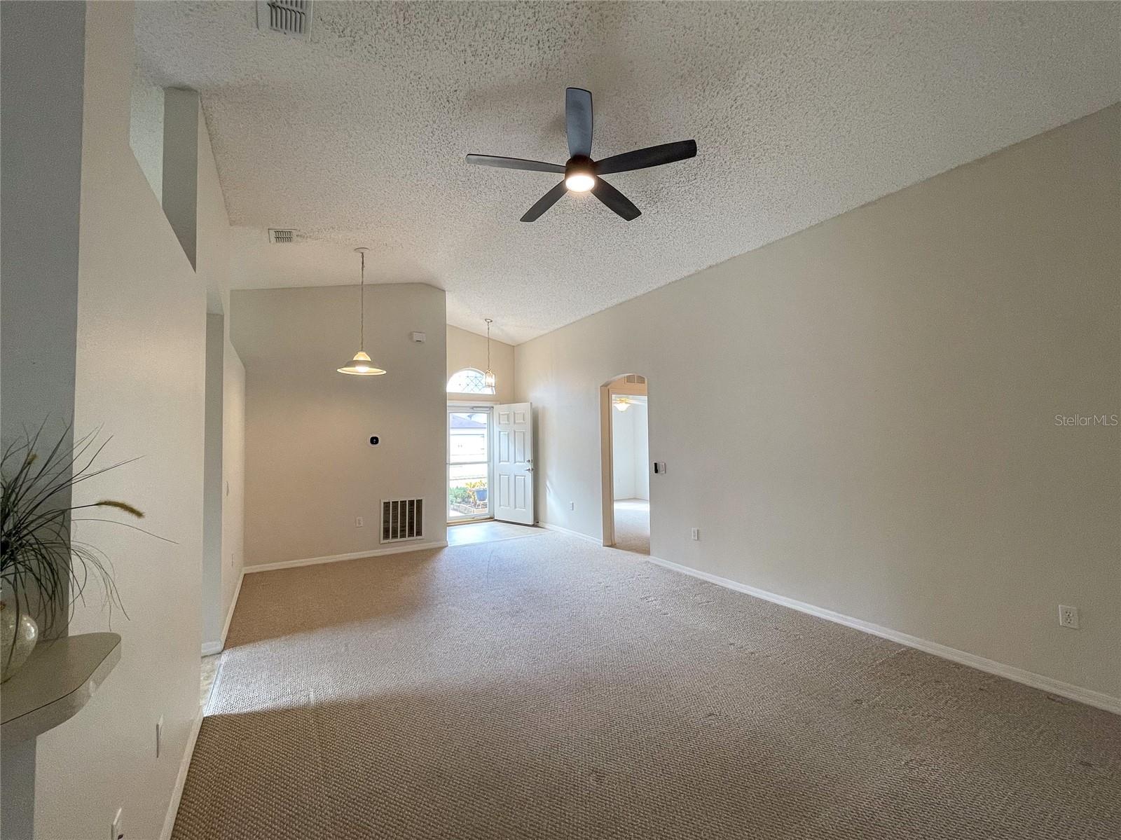 GRAND PRESERVE PH 01 - Residential