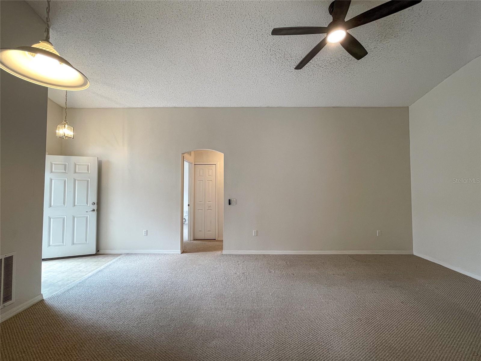 GRAND PRESERVE PH 01 - Residential