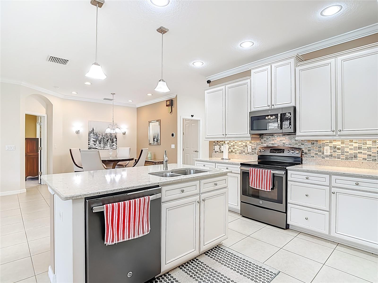 TAMPA BAY GOLF AND TENNIS CLUB - Residential