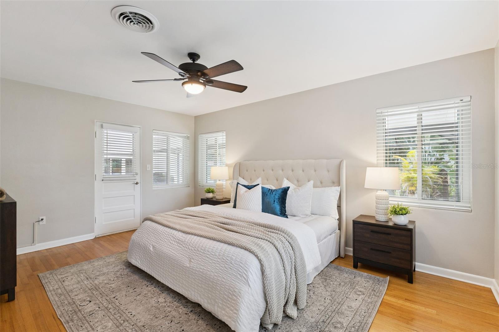 ROWENA PARK 02 - Residential