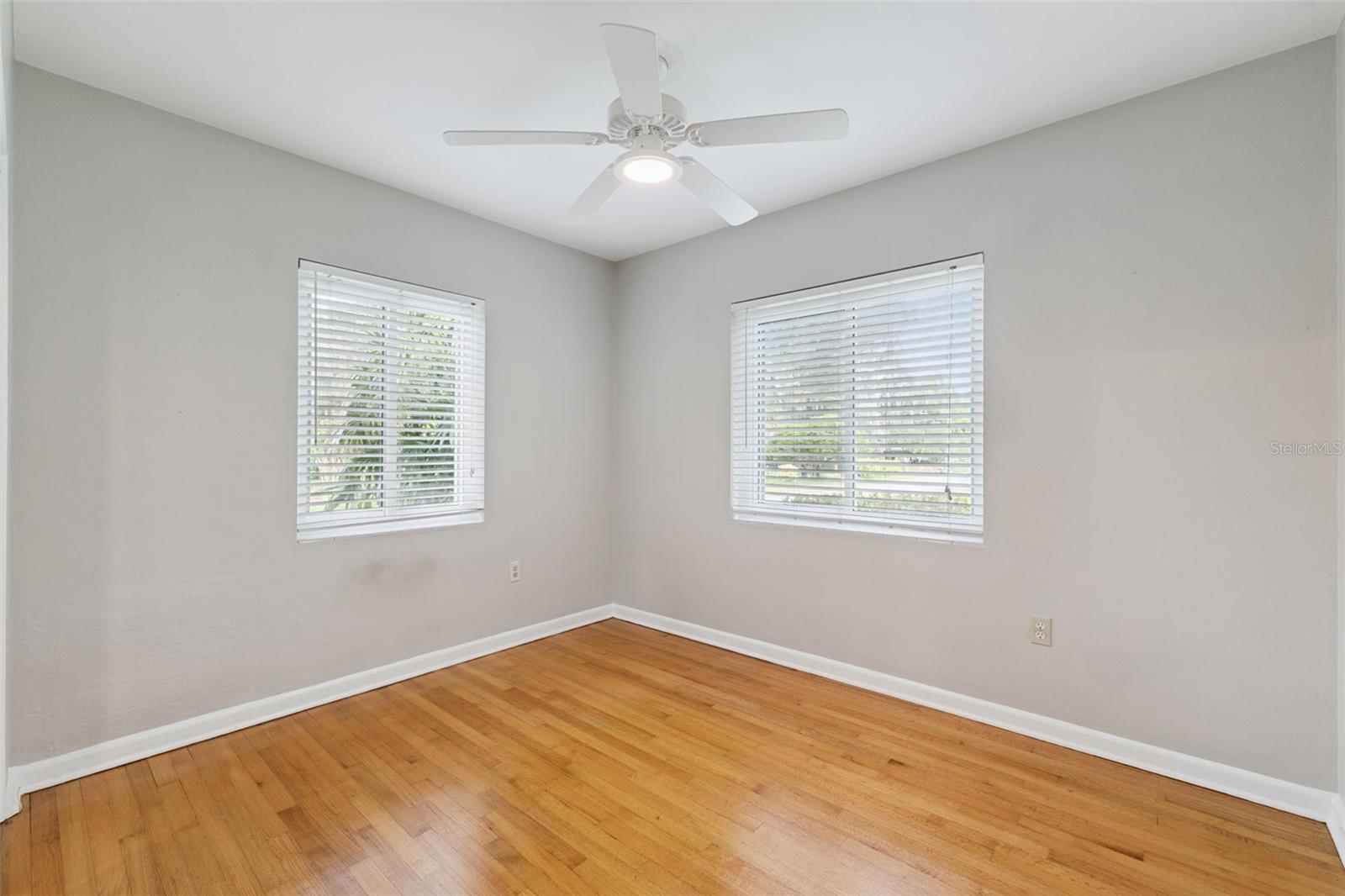 ROWENA PARK 02 - Residential