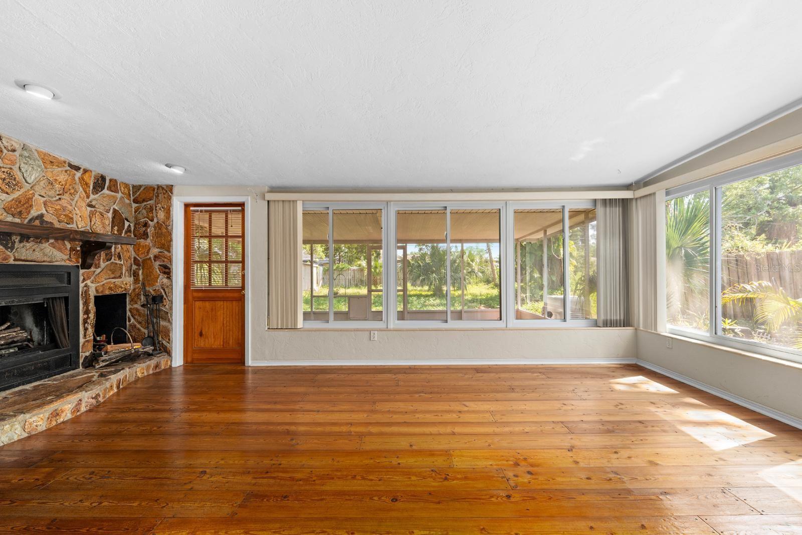 LAKEWOOD ESTATES SEC C - Residential