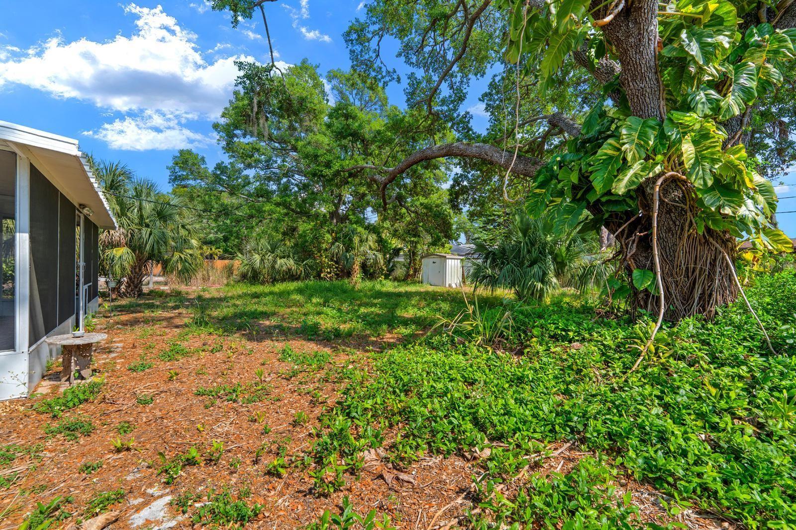 LAKEWOOD ESTATES SEC C - Residential