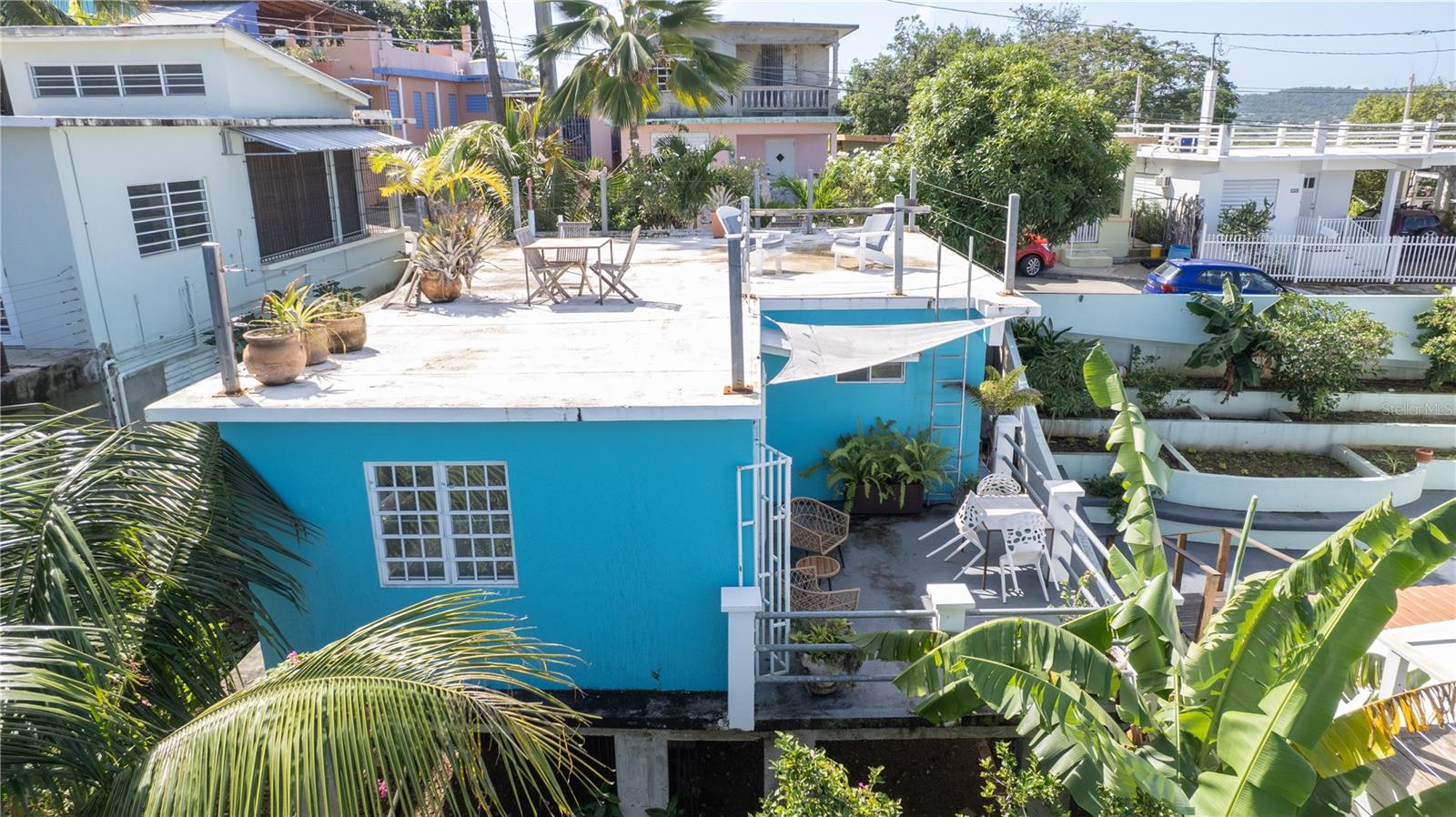 BO. LEGUILLOW, SECTOR MAMBICHE - Residential