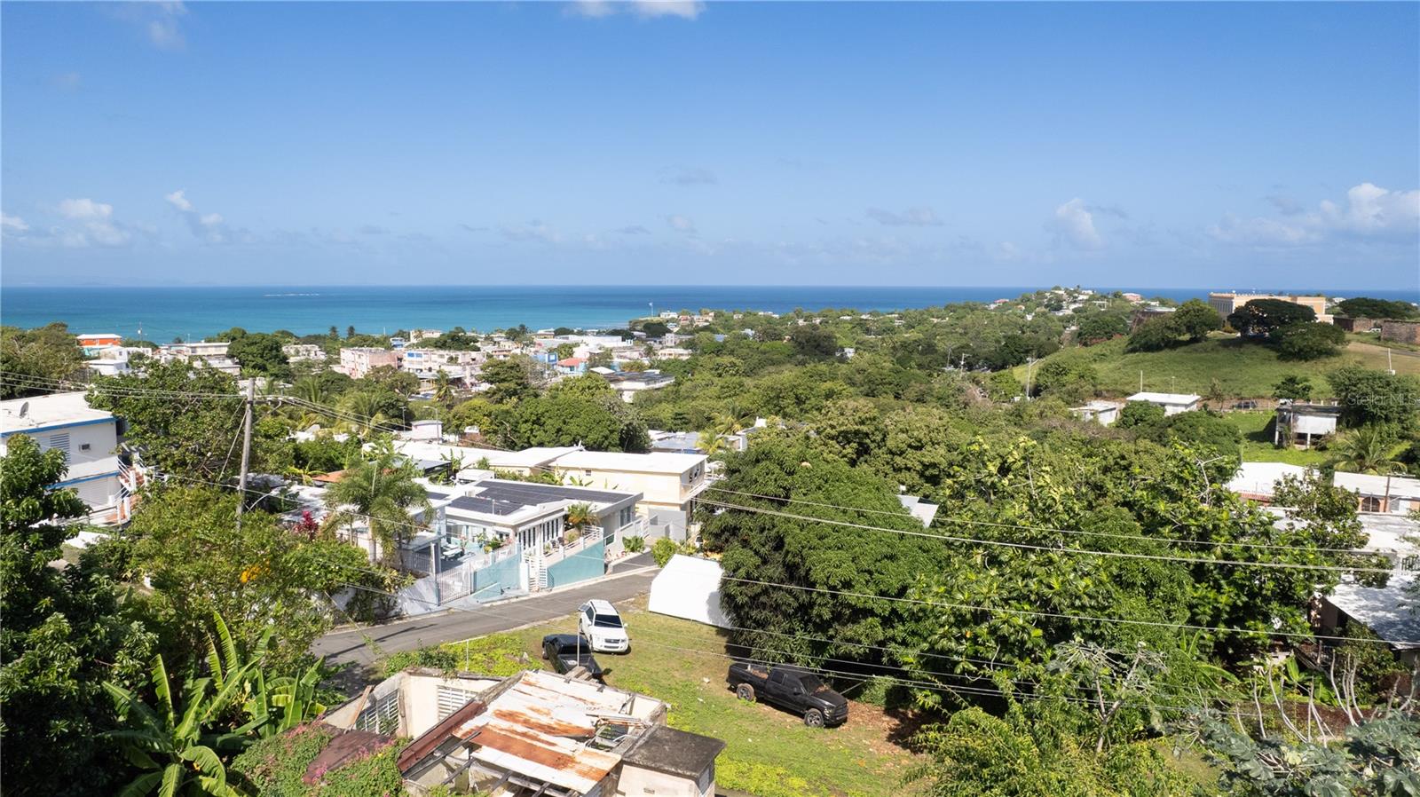 BO. LEGUILLOW, SECTOR MAMBICHE - Residential