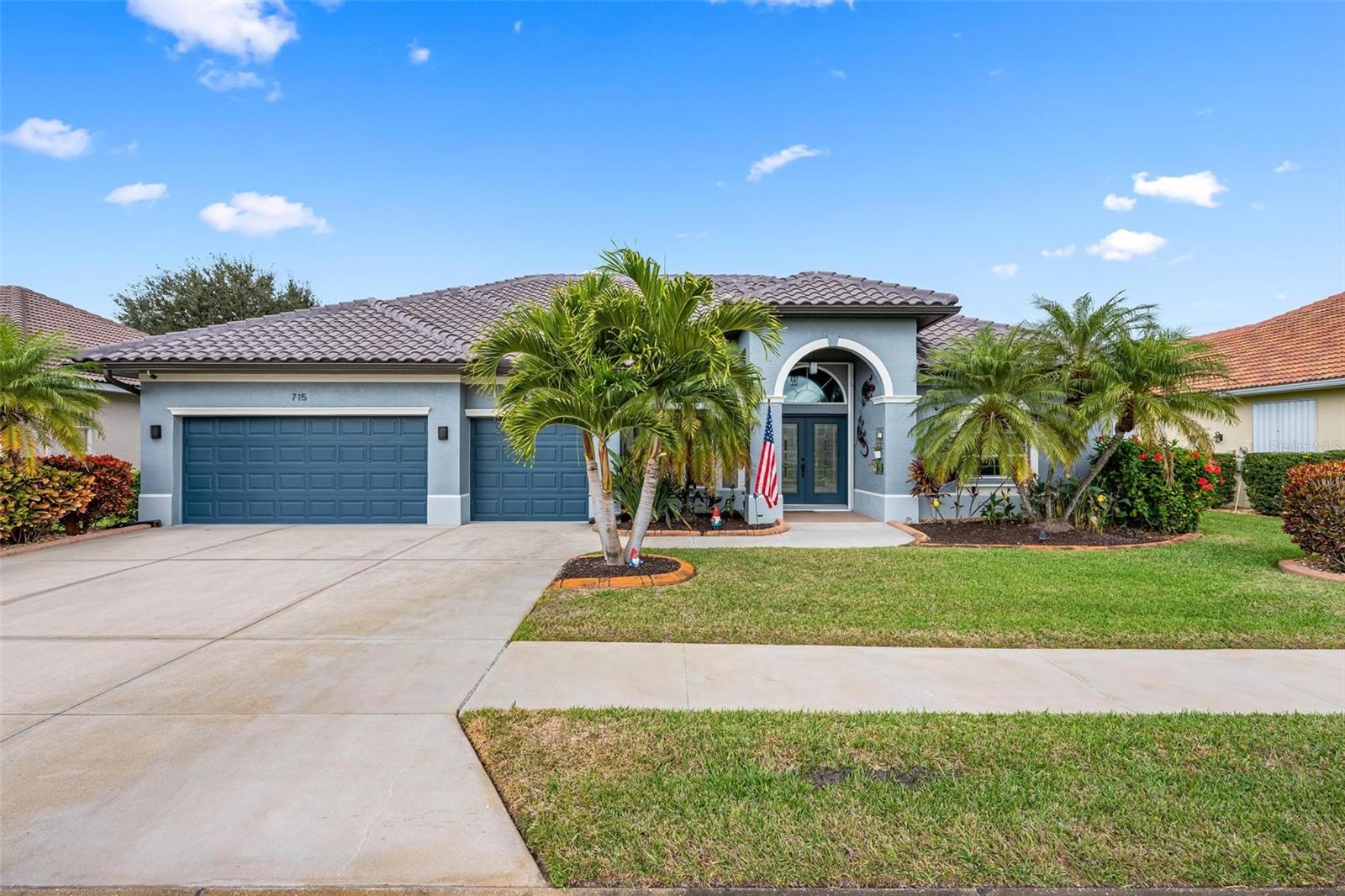 THE LAKES OF JACARANDA - Residential