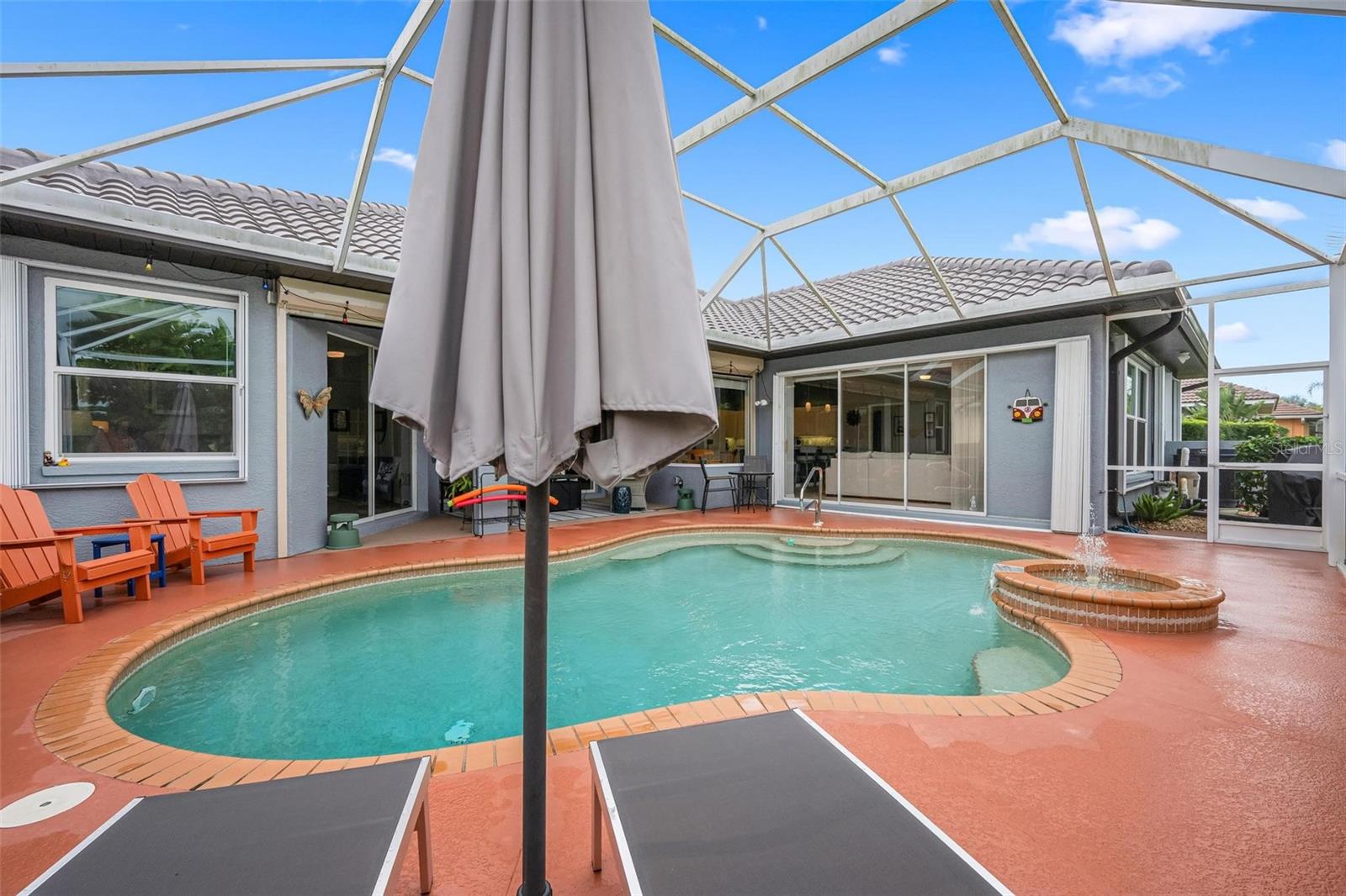 THE LAKES OF JACARANDA - Residential