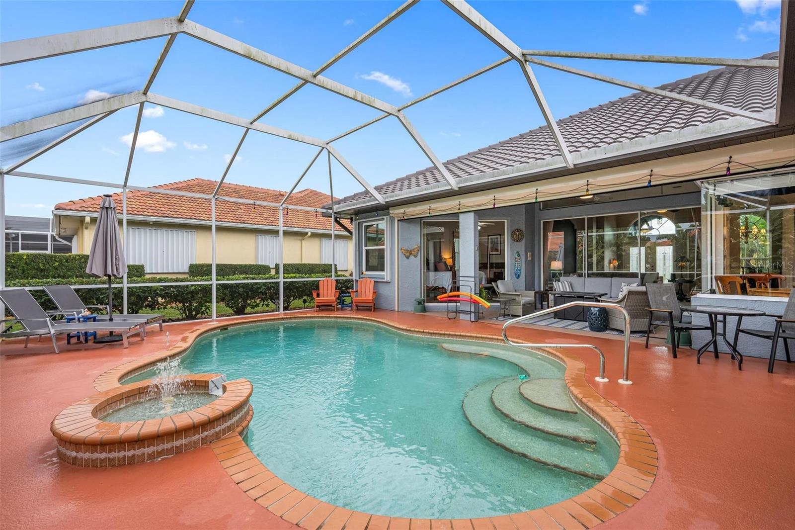 THE LAKES OF JACARANDA - Residential