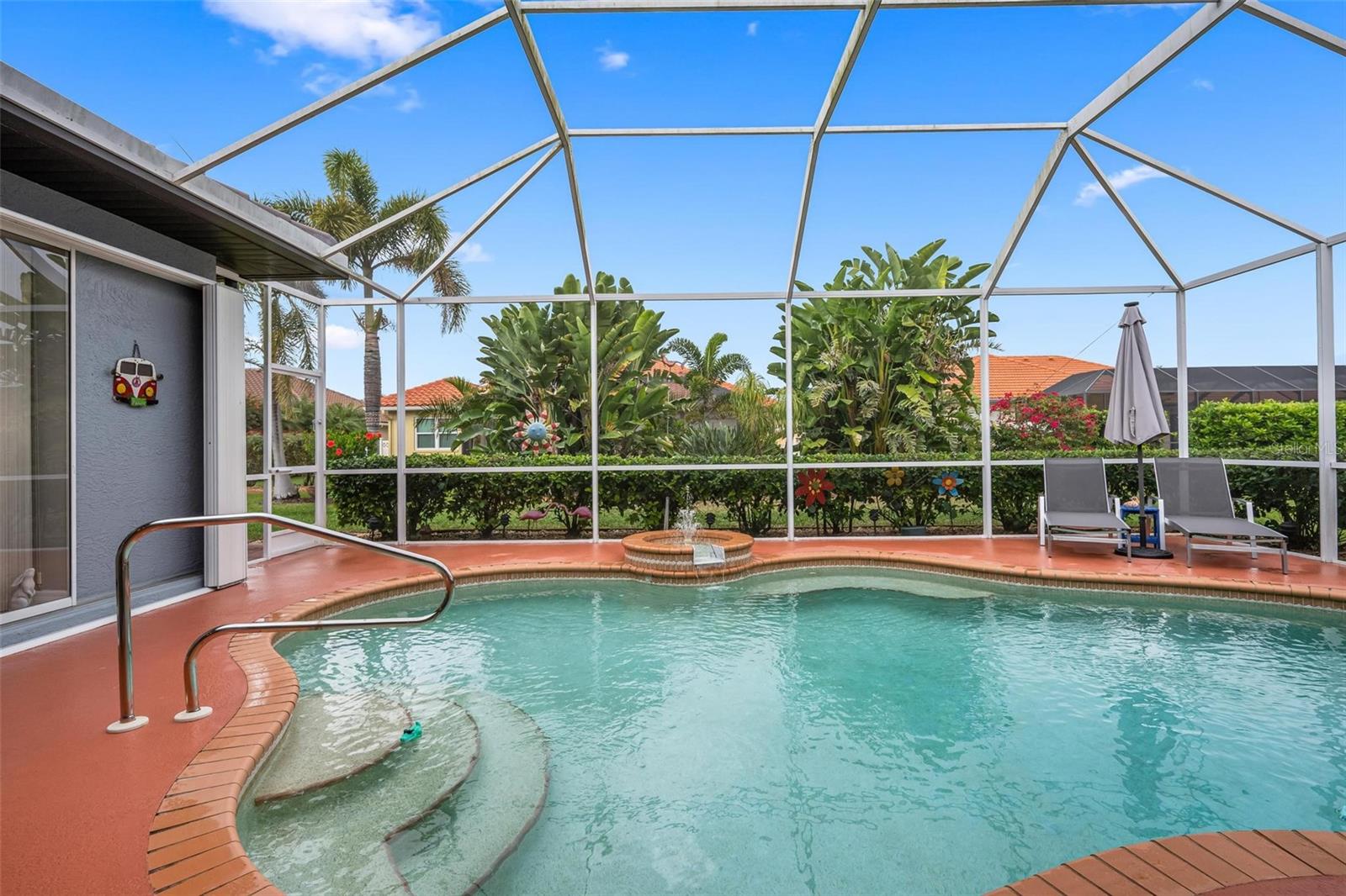 THE LAKES OF JACARANDA - Residential