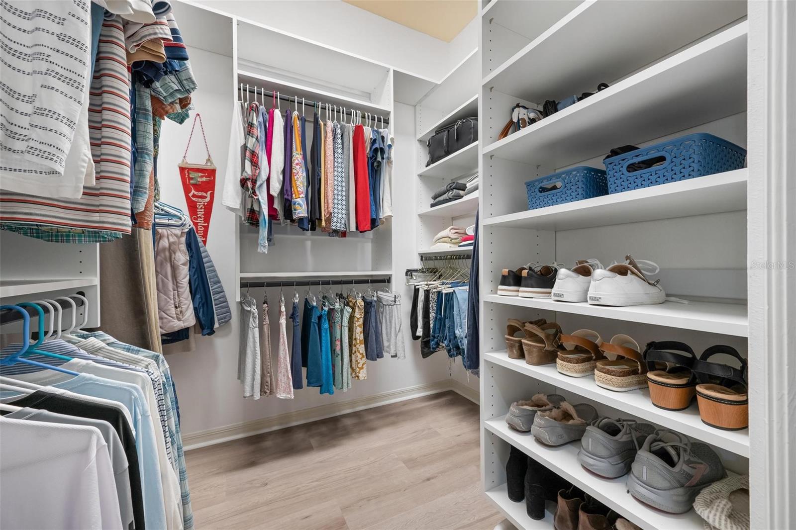 THE LAKES OF JACARANDA - Residential