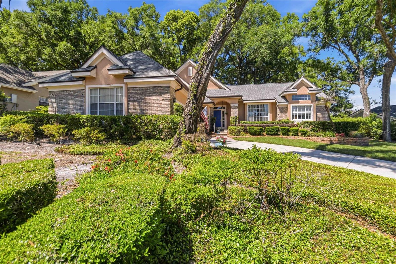 LEXINGTON CLUB - Residential