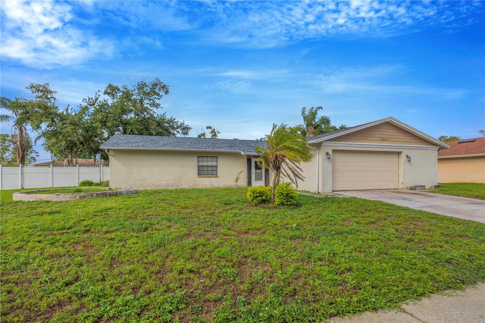 4953 PENNSBURY DRIVE