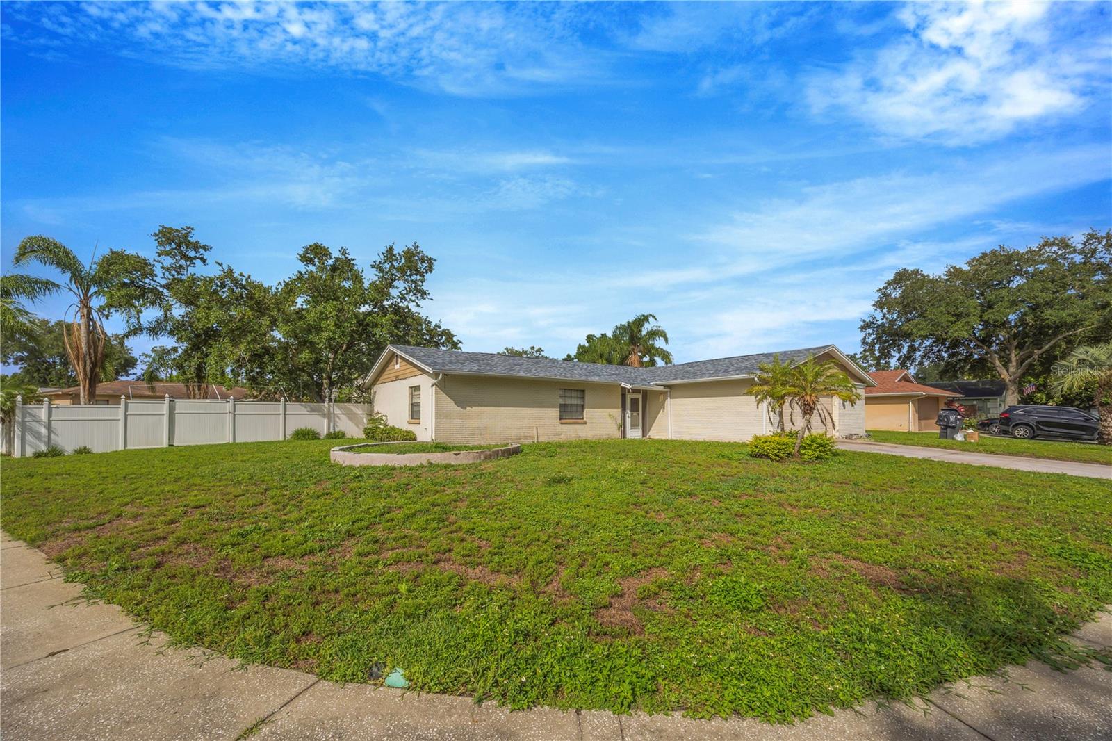 4953 PENNSBURY DRIVE
