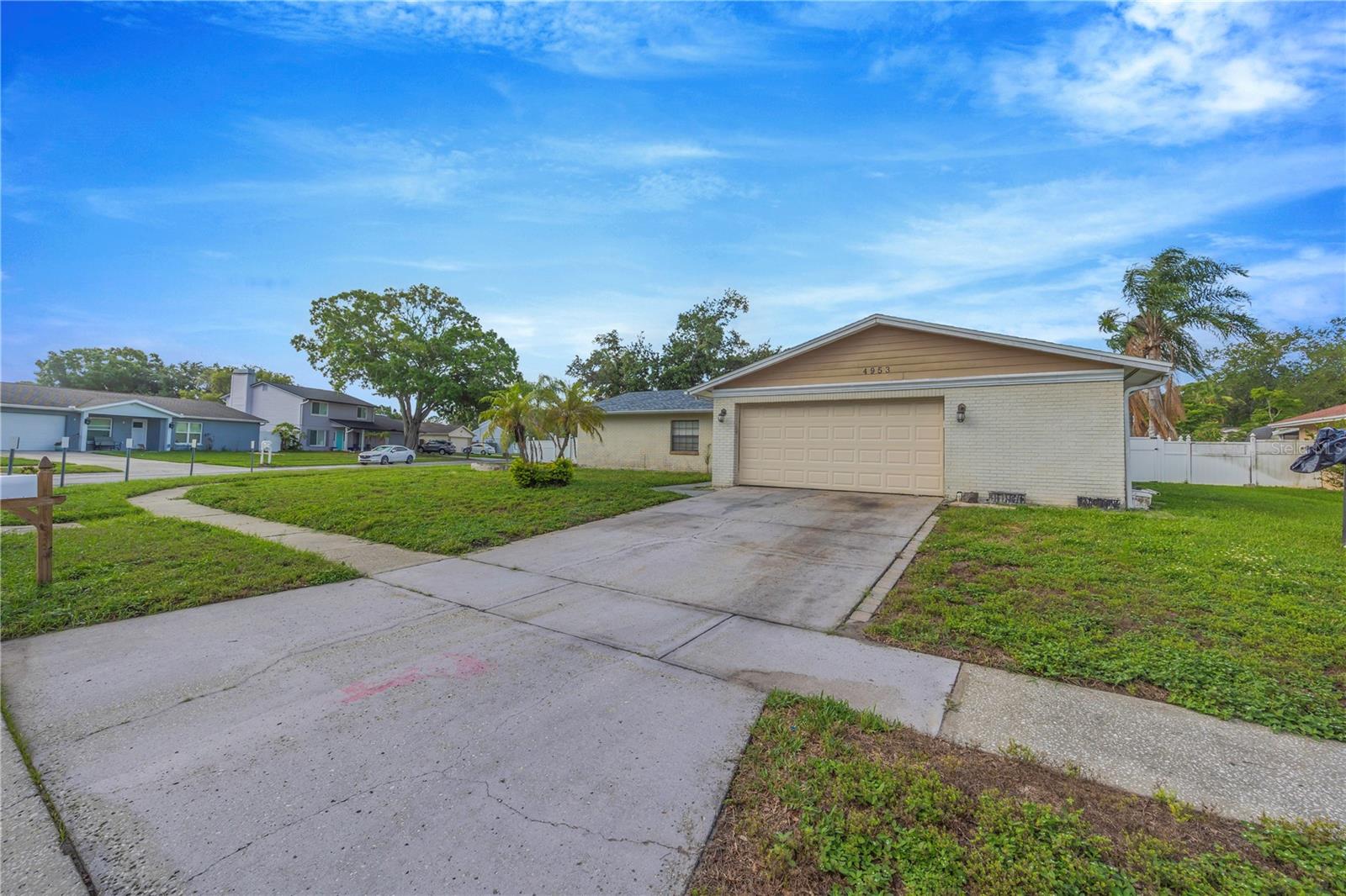 4953 PENNSBURY DRIVE