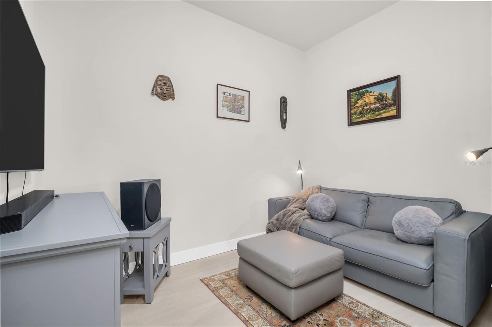 SALTAIRE CONDO - Residential