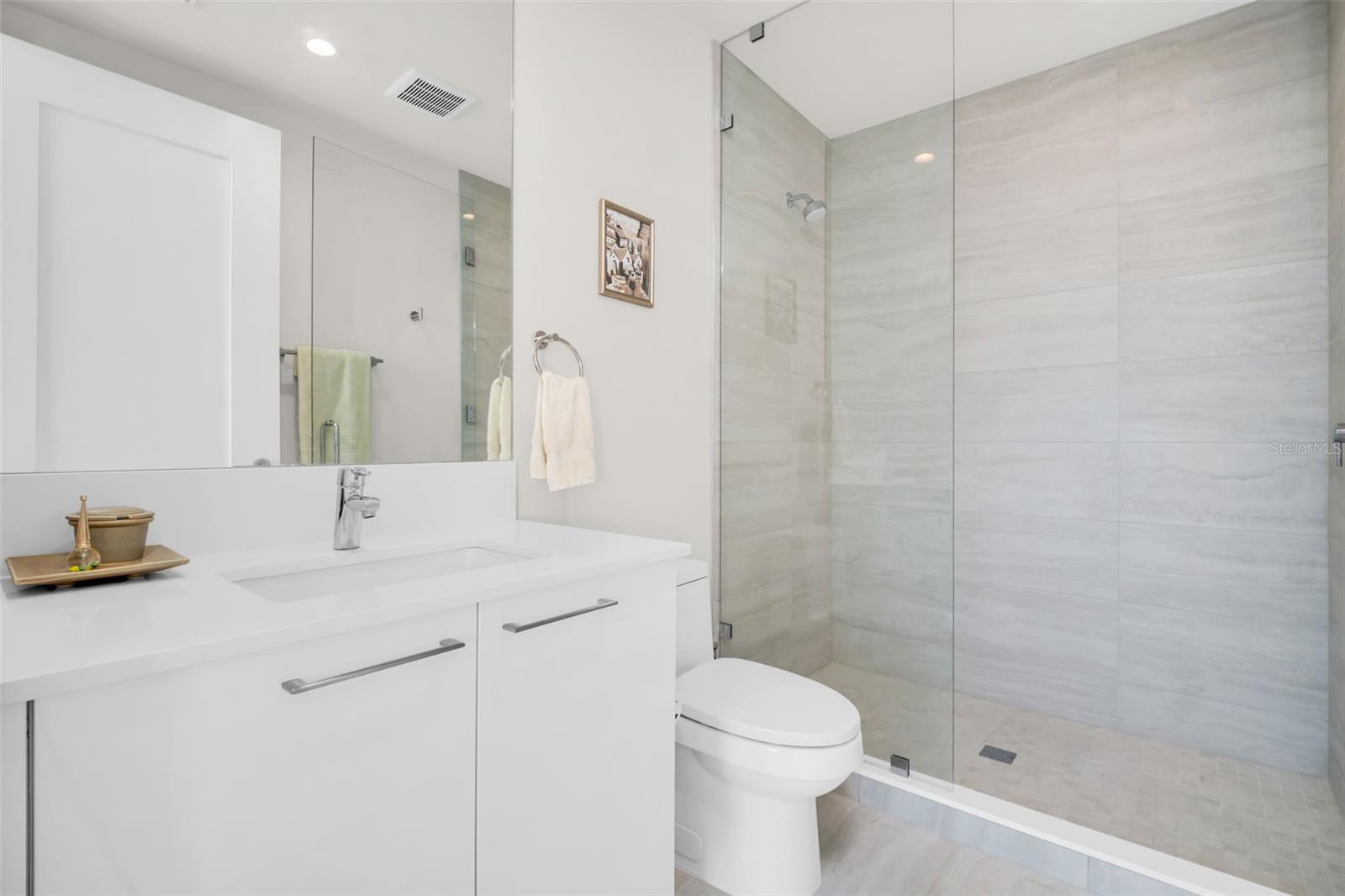 SALTAIRE CONDO - Residential