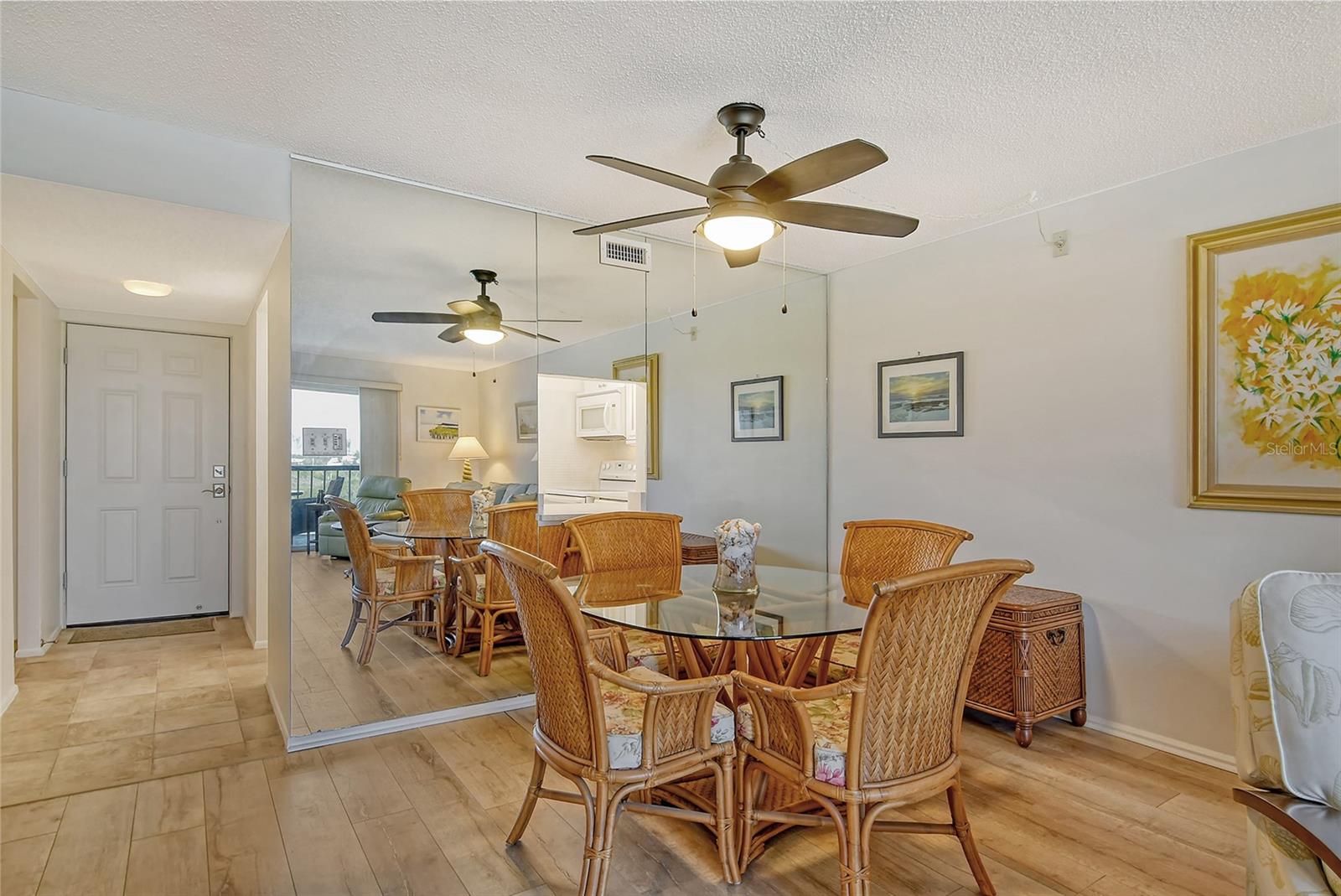 POINTE ON MIDNIGHT PASS - Residential