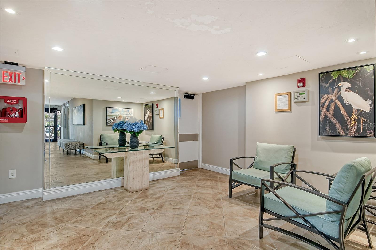 POINTE ON MIDNIGHT PASS - Residential