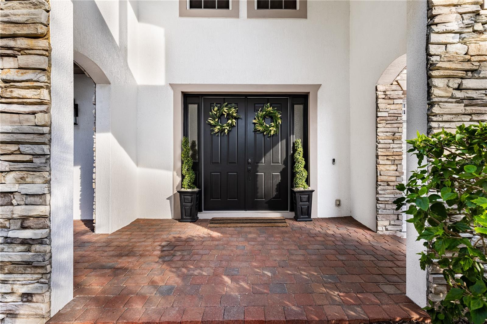 BRONSONS LNDGS F & M - Residential